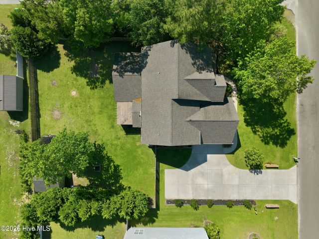 148 Majestic Oaks Drive, Hampstead, NC 28443