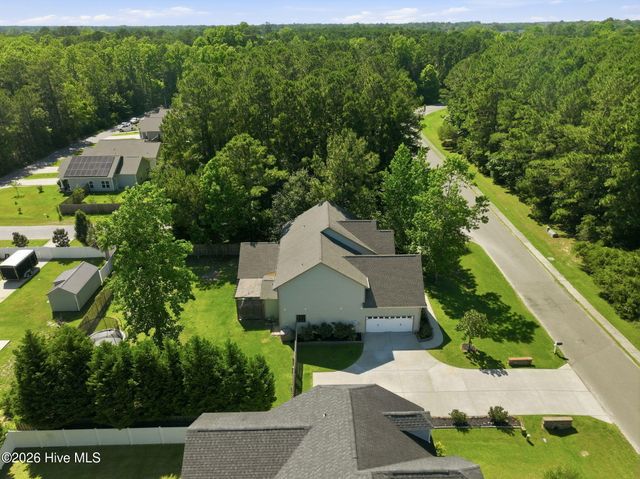 148 Majestic Oaks Drive, Hampstead, NC 28443