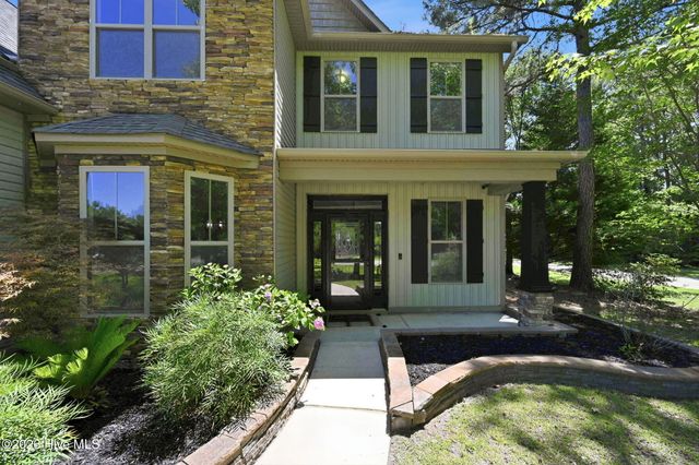 148 Majestic Oaks Drive, Hampstead, NC 28443