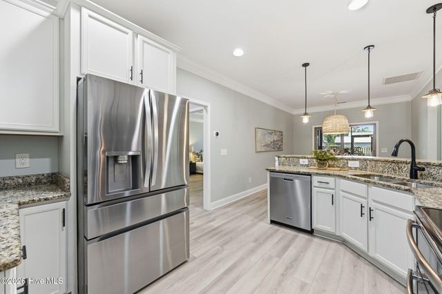 148 Majestic Oaks Drive, Hampstead, NC 28443