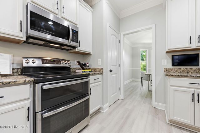 148 Majestic Oaks Drive, Hampstead, NC 28443
