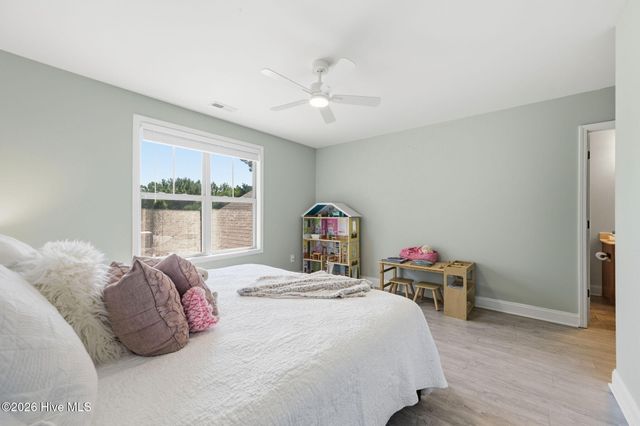 148 Majestic Oaks Drive, Hampstead, NC 28443