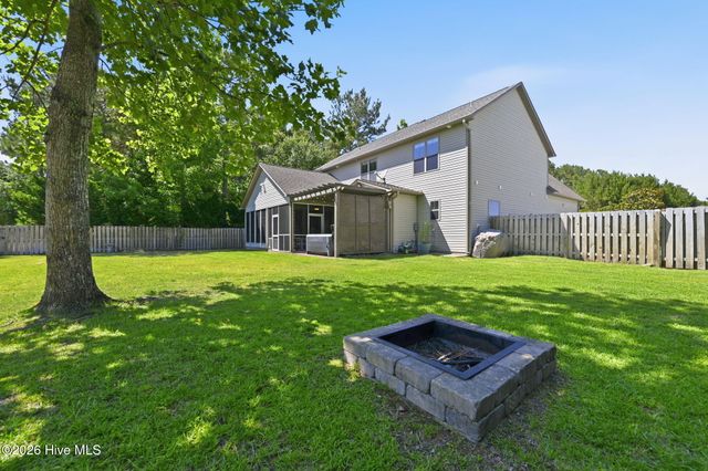 148 Majestic Oaks Drive, Hampstead, NC 28443