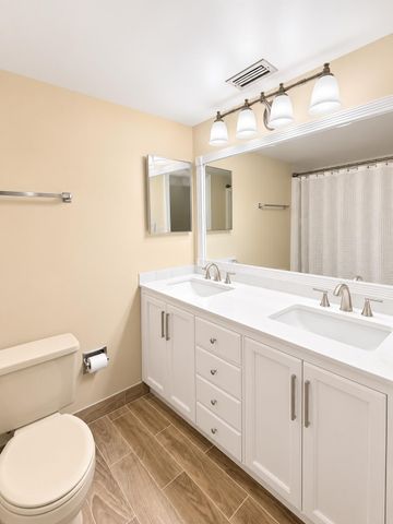 192 Springdale Circle, Palm Springs, FL 33461