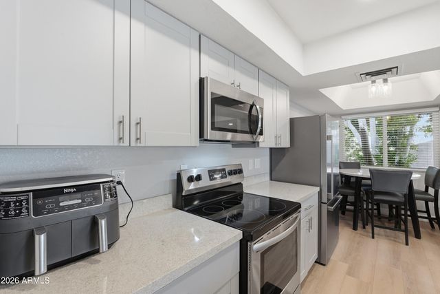 520 N STAPLEY Drive 227, Mesa, AZ 85203