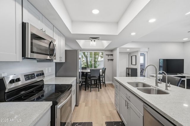 520 N STAPLEY Drive 227, Mesa, AZ 85203