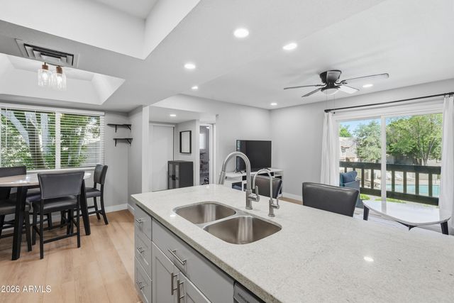 520 N STAPLEY Drive 227, Mesa, AZ 85203
