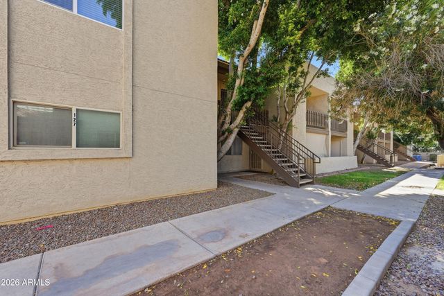 520 N STAPLEY Drive 227, Mesa, AZ 85203