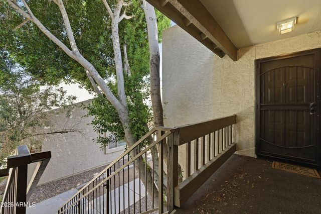 520 N STAPLEY Drive 227, Mesa, AZ 85203