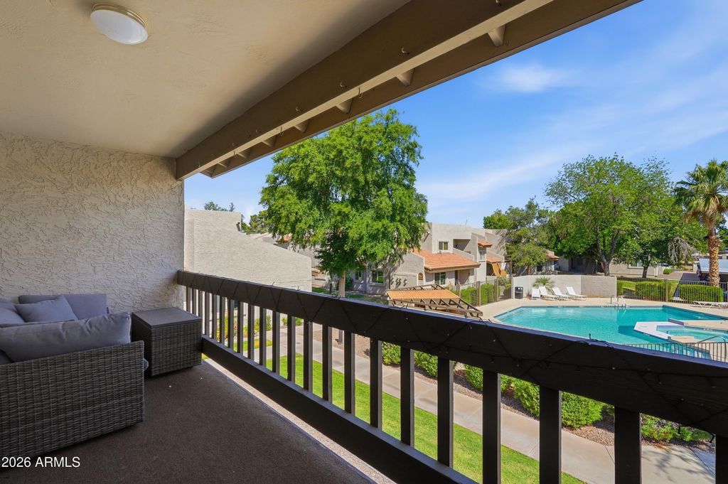 520 N STAPLEY Drive 227, Mesa, AZ 85203