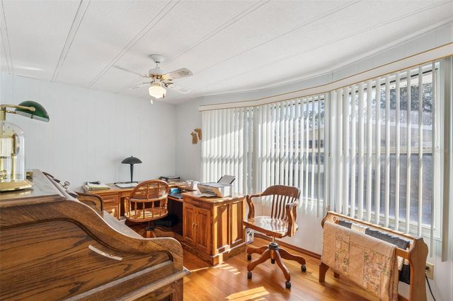 221 PINEWOOD DRIVE, Eustis, FL 32726