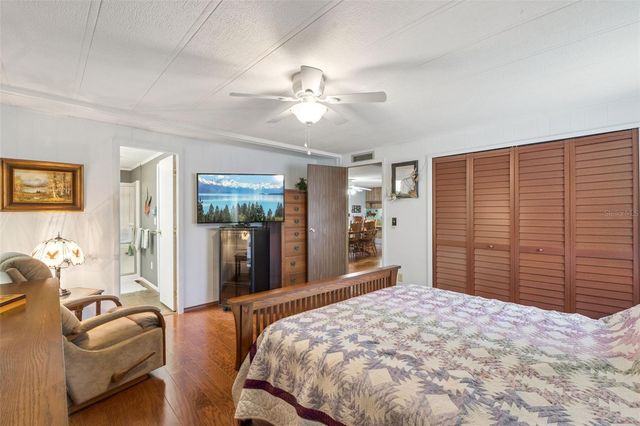 221 PINEWOOD DRIVE, Eustis, FL 32726