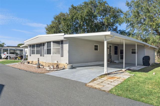 221 PINEWOOD DRIVE, Eustis, FL 32726