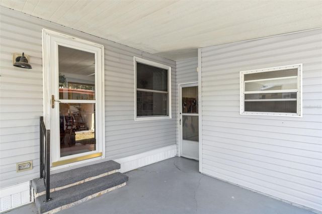 221 PINEWOOD DRIVE, Eustis, FL 32726