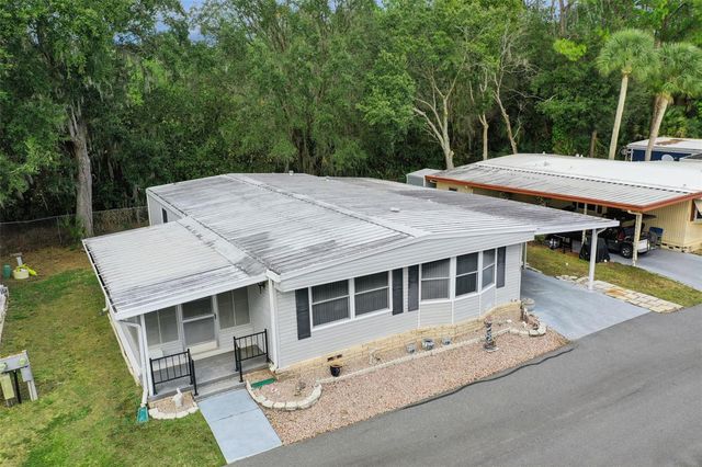 221 PINEWOOD DRIVE, Eustis, FL 32726