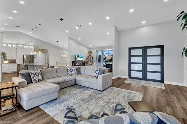 5346 SW 10th AVE, Cape Coral, FL 33914