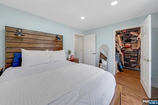 994 Boxwood Court, Mahwah, NJ 07430