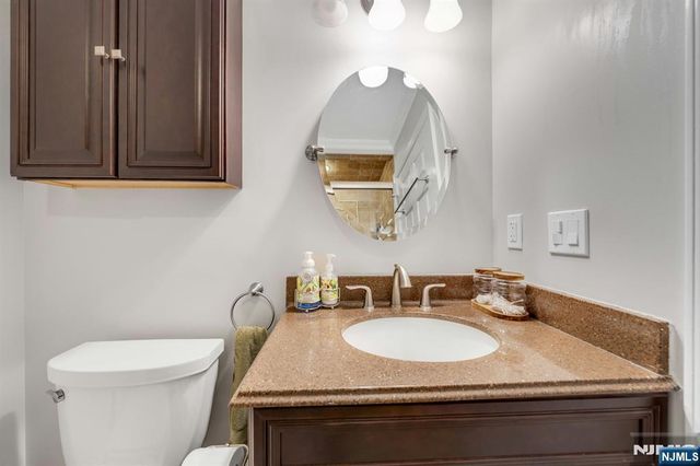 994 Boxwood Court, Mahwah, NJ 07430