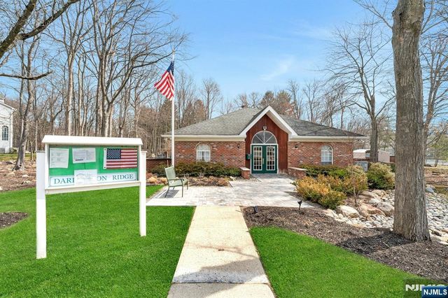 994 Boxwood Court, Mahwah, NJ 07430