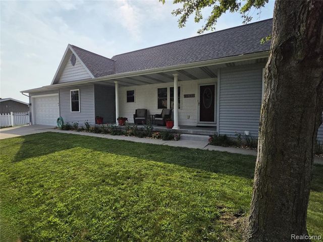 243 Ruddiman Drive, Muskegon, MI 49445