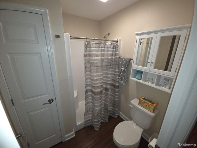 243 Ruddiman Drive, Muskegon, MI 49445
