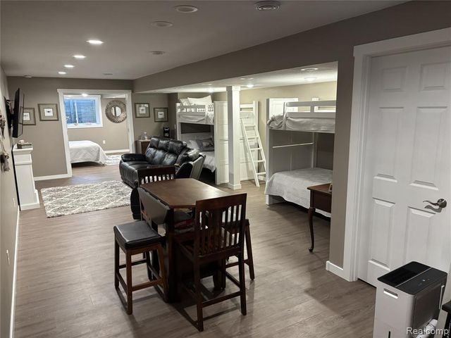 243 Ruddiman Drive, Muskegon, MI 49445