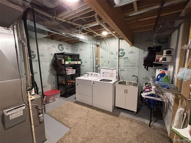 243 Ruddiman Drive, Muskegon, MI 49445