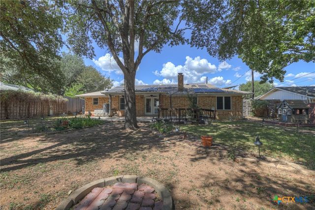 925 Lazy Trail, New Braunfels, TX 78130