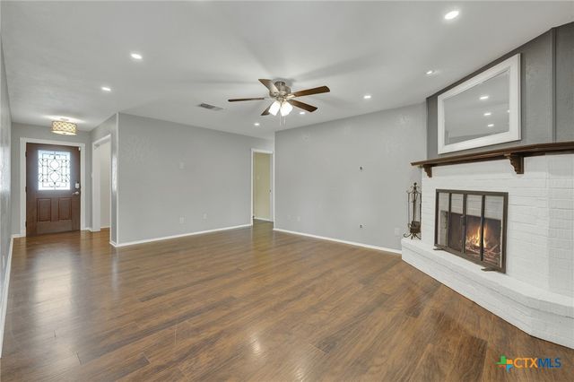 925 Lazy Trail, New Braunfels, TX 78130