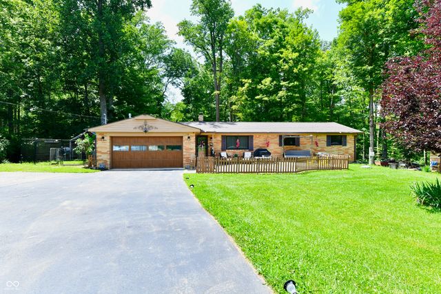 8224 S Dyson Drive, Nineveh, IN 46164