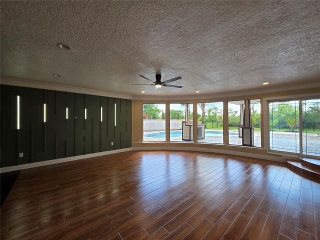16406 Brook Forest Drive, Houston, TX 77059