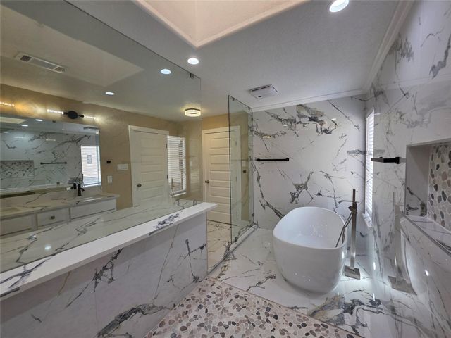 16406 Brook Forest Drive, Houston, TX 77059