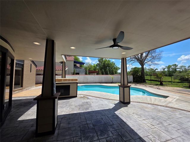 16406 Brook Forest Drive, Houston, TX 77059