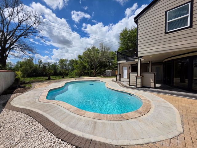 16406 Brook Forest Drive, Houston, TX 77059