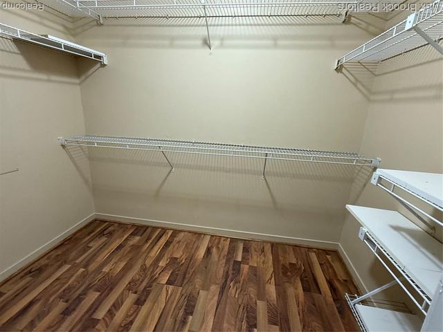 6670 Maple Lakes Drive, West Bloomfield, MI 48322