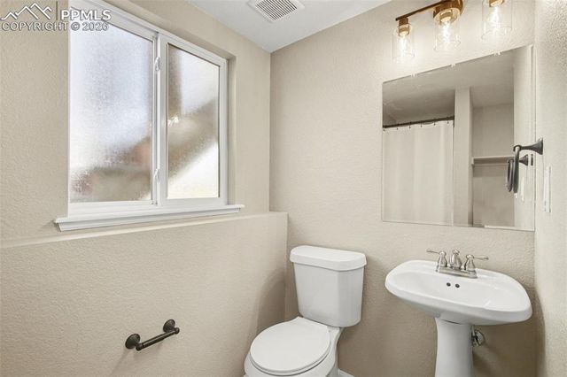 7885 Lindsey Drive, Colorado Springs, CO 80920