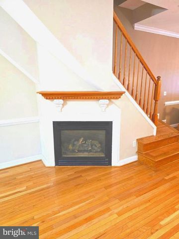 704 S BOND ST, Baltimore, MD 21231