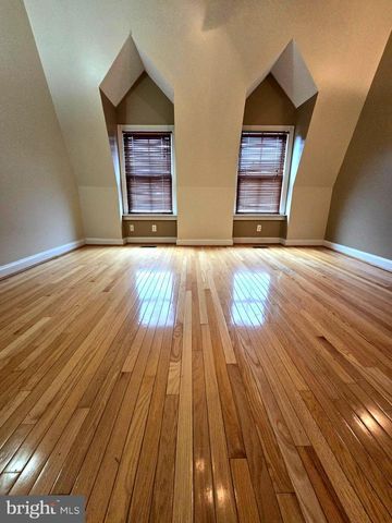 704 S BOND ST, Baltimore, MD 21231