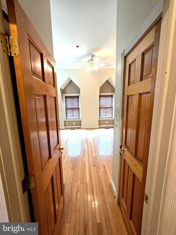 704 S BOND ST, Baltimore, MD 21231