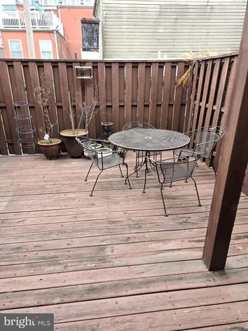 704 S BOND ST, Baltimore, MD 21231