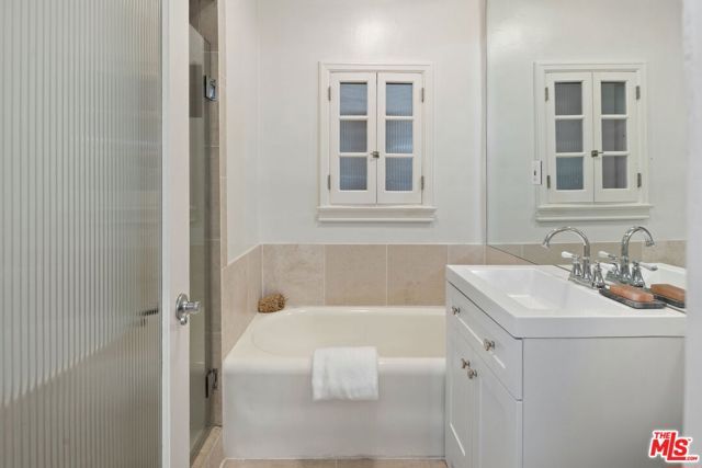 1345 N Hayworth Avenue 2, West Hollywood, CA 90046