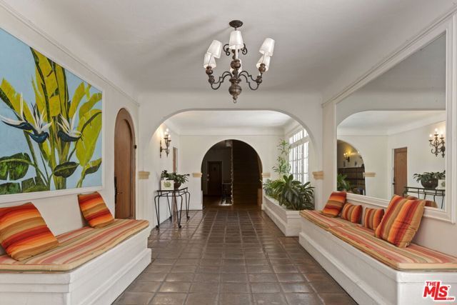 1345 N Hayworth Avenue 2, West Hollywood, CA 90046