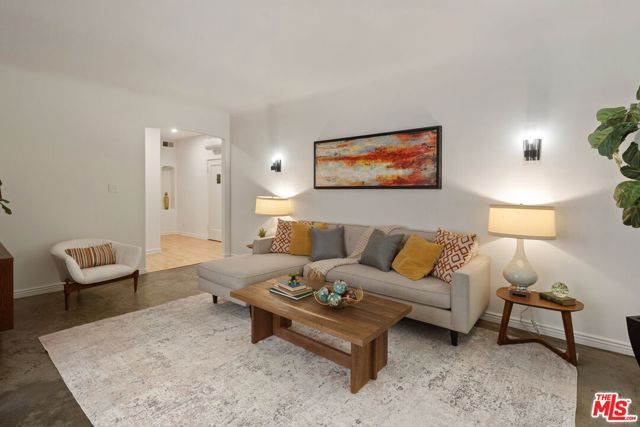 1345 N Hayworth Avenue 2, West Hollywood, CA 90046