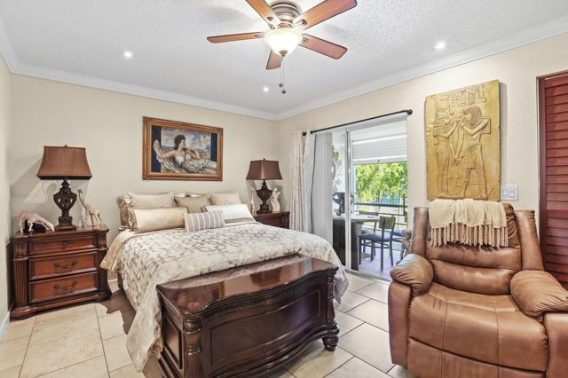 3100 Springdale Boulevard 308, Palm Springs, FL 33461