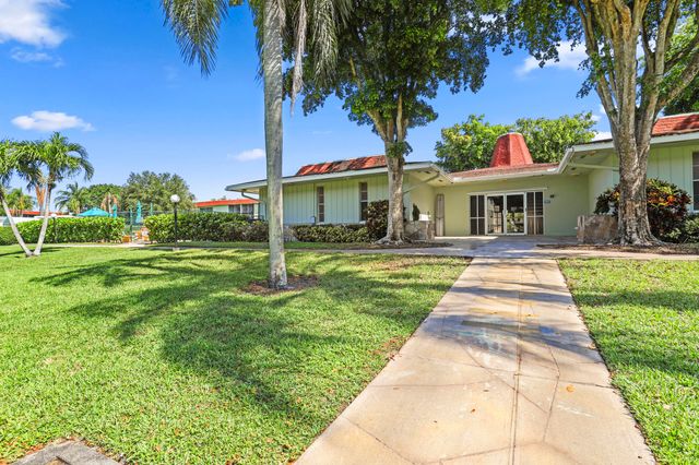 3100 Springdale Boulevard 308, Palm Springs, FL 33461