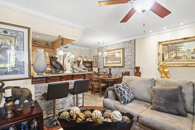 3100 Springdale Boulevard 308, Palm Springs, FL 33461