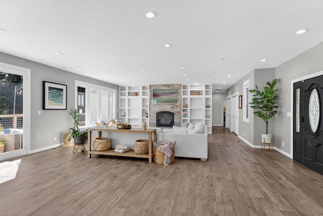 303 Sanborn Lane, Felton, CA 95018