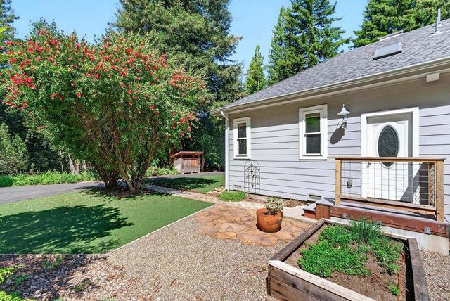 303 Sanborn Lane, Felton, CA 95018