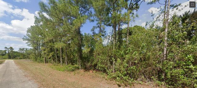 519 Genesee Avenue S, Lehigh Acres, FL 33974