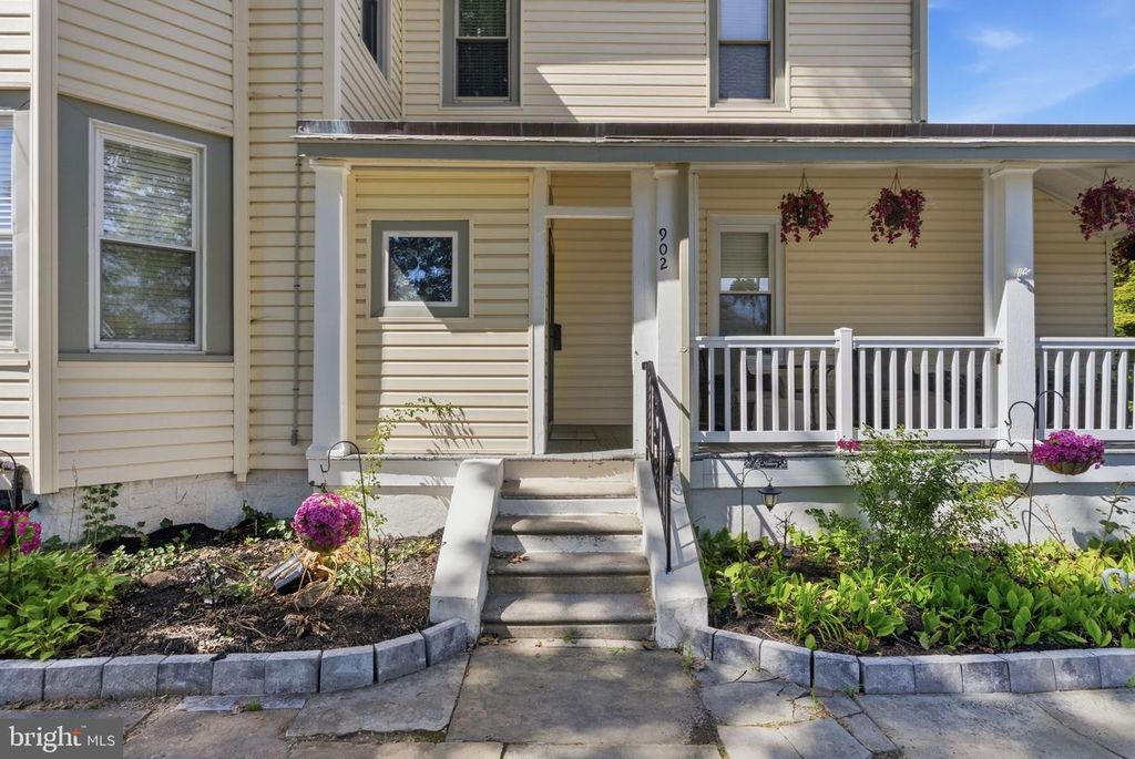 902 W PARK SQ, PROSPECT PARK, PA 19076 — photo 5
